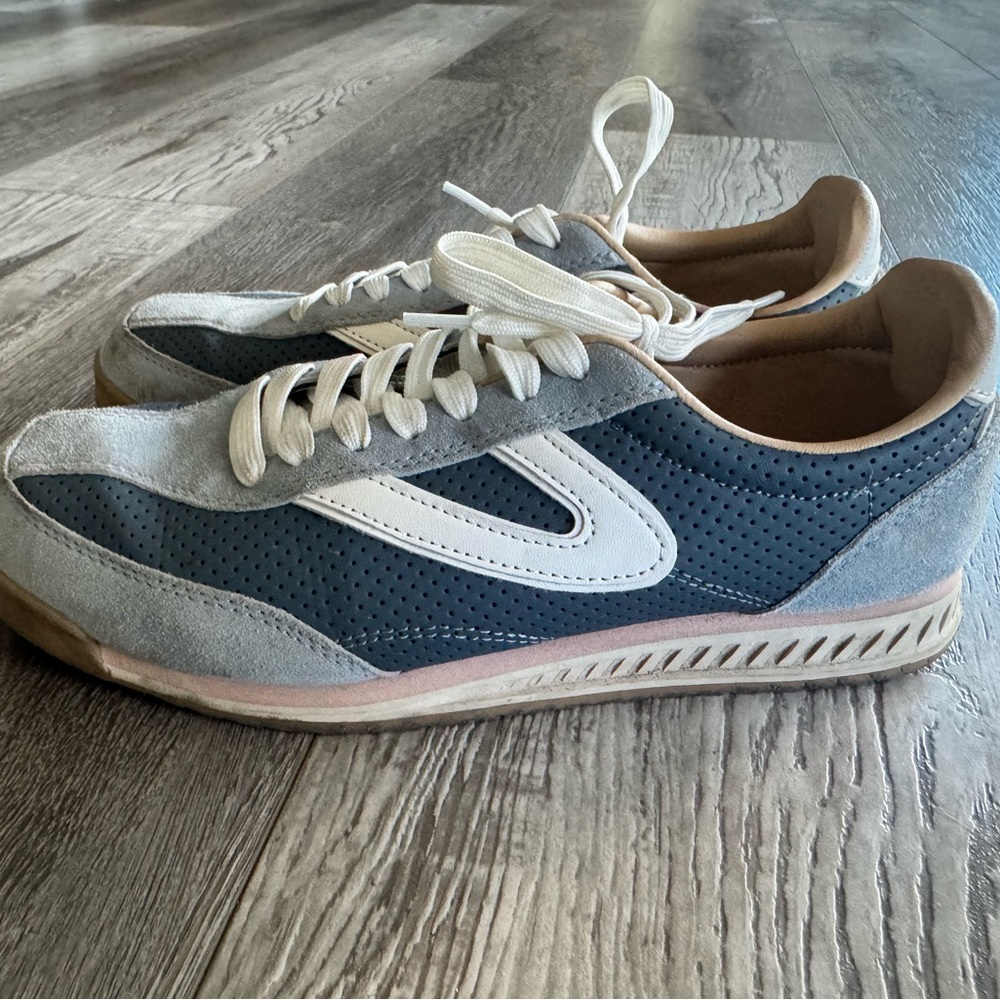 Tretorn Leather & Suede Sneakers – Size 8.5